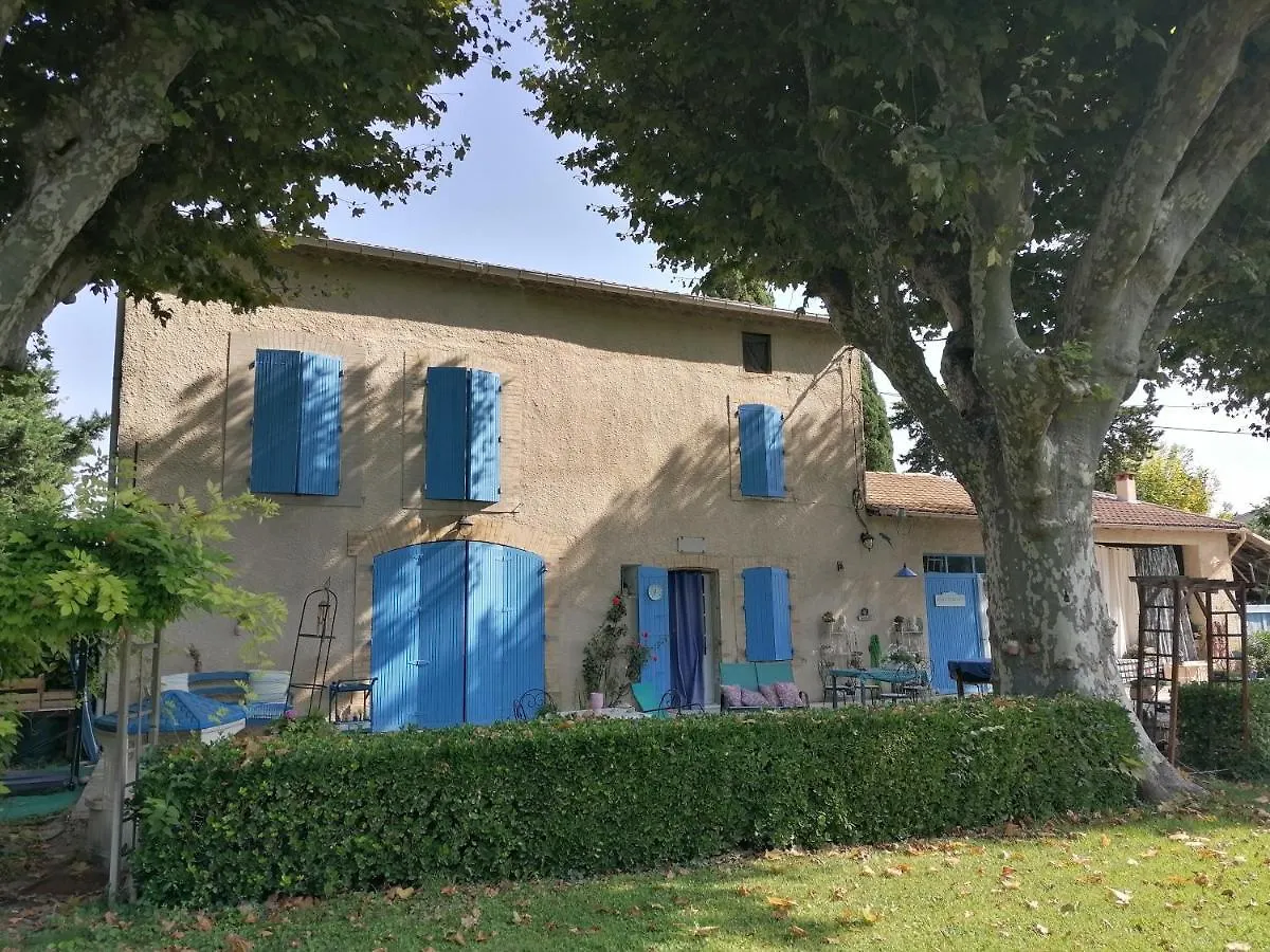 Bed and Breakfast Notre campagne provençale à Avignon