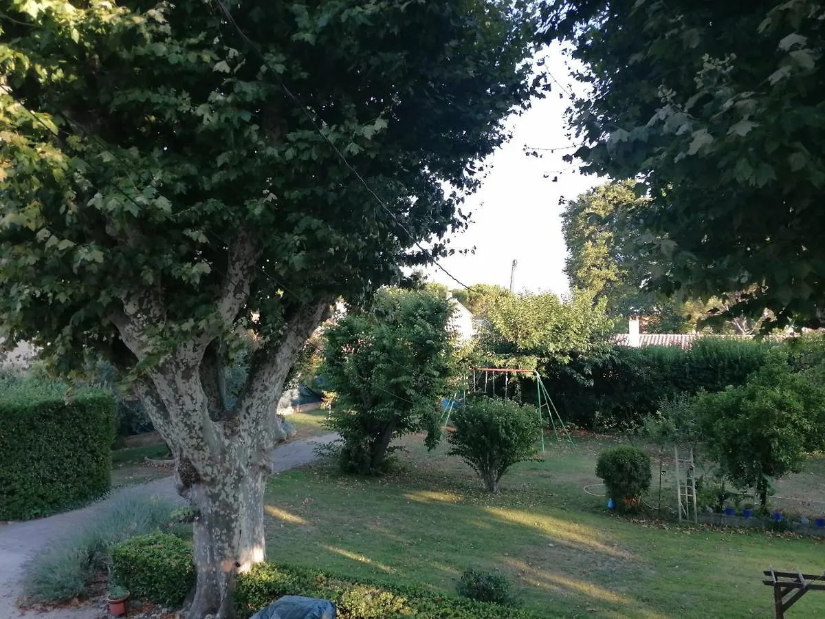 Notre Campagne Provencale Bed & Breakfast Avignon France