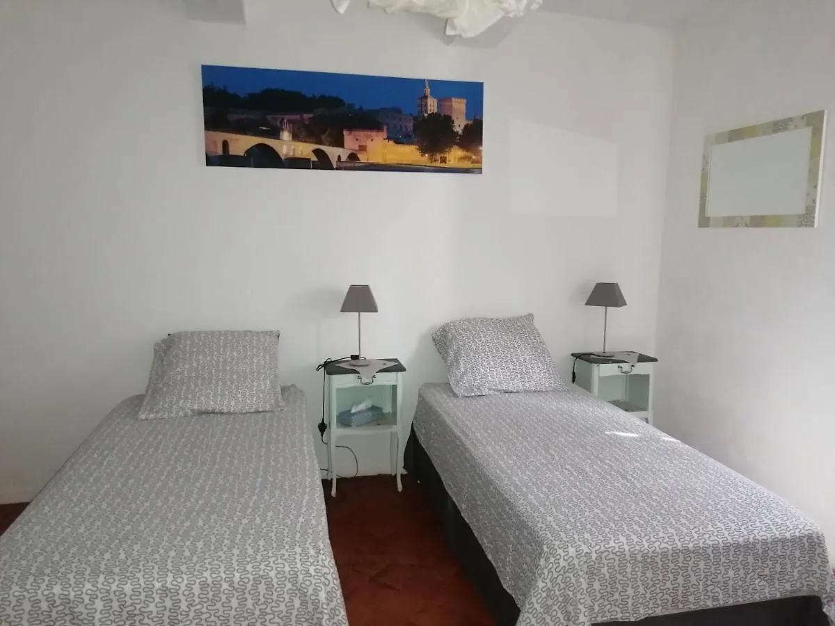 Notre Campagne Provencale Bed & Breakfast Avignon 0*,  France